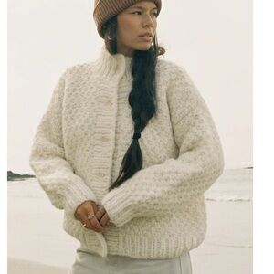 OZMA BELL HAND KNIT CARDIGAN (Alpaca Blend)